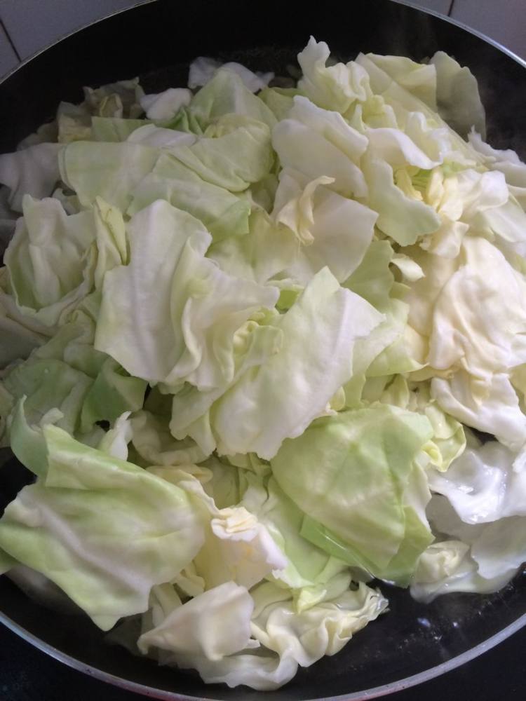 辣拌包菜#新鲜从这里步骤2