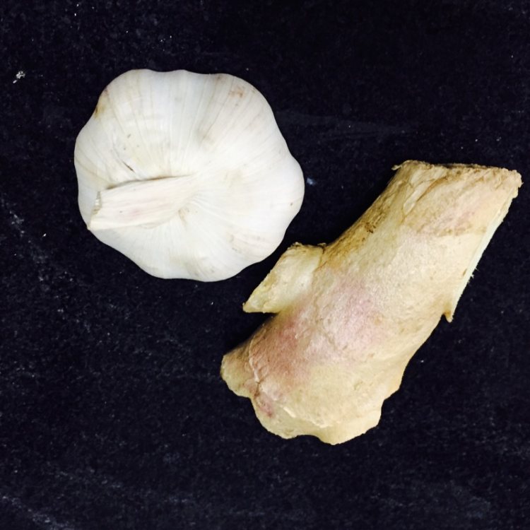 姜蒜香汁菠菜步骤3