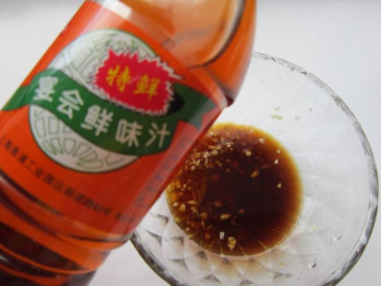 凉拌蒜薹步骤8