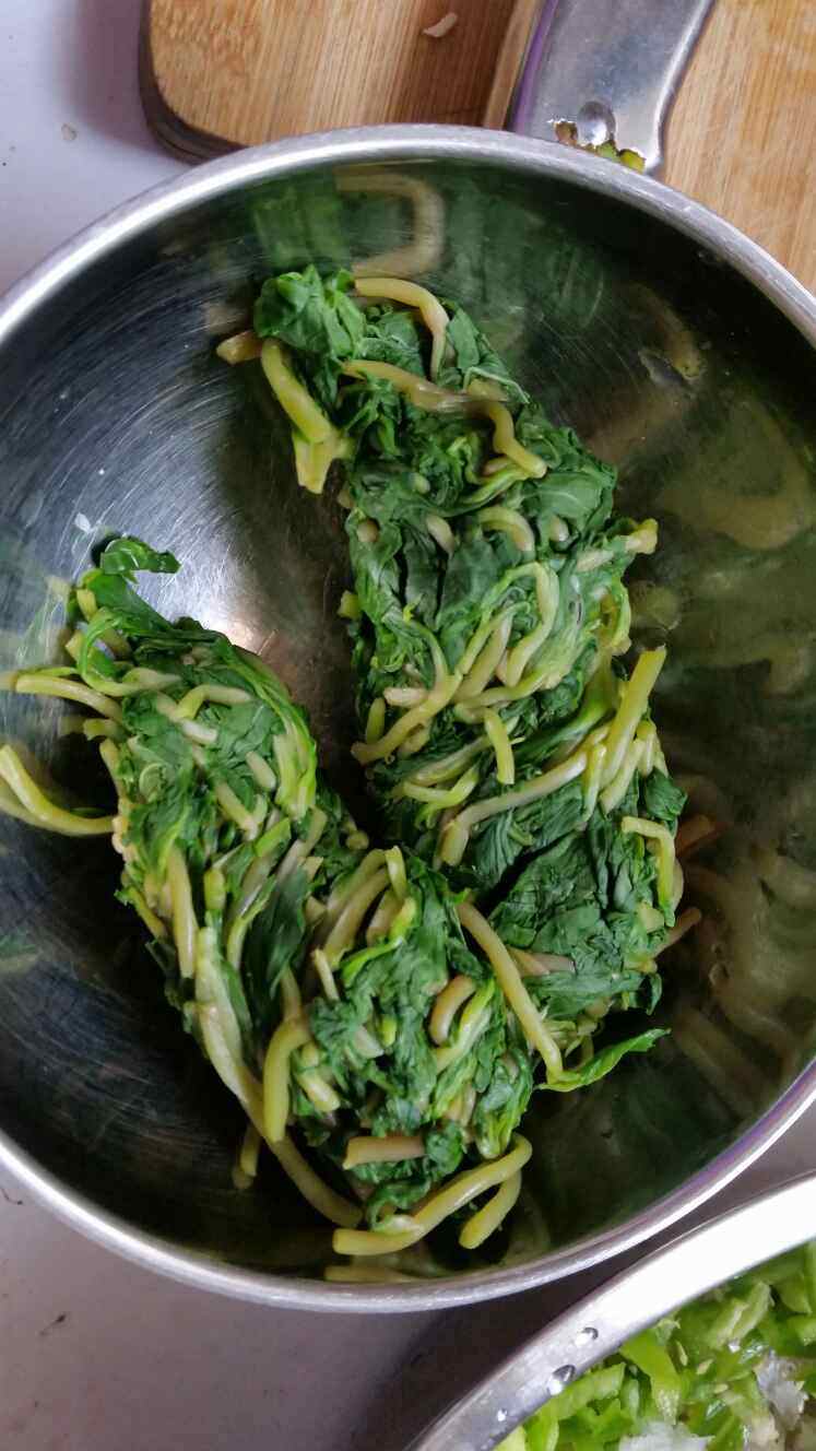 凉拌马兰头步骤4