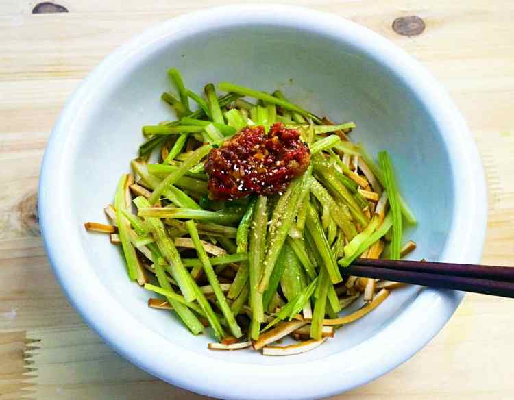 拌西芹豆干#多效护理步骤8
