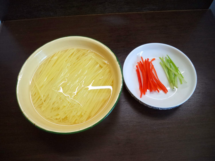 凉拌土豆丝#多效护理步骤3