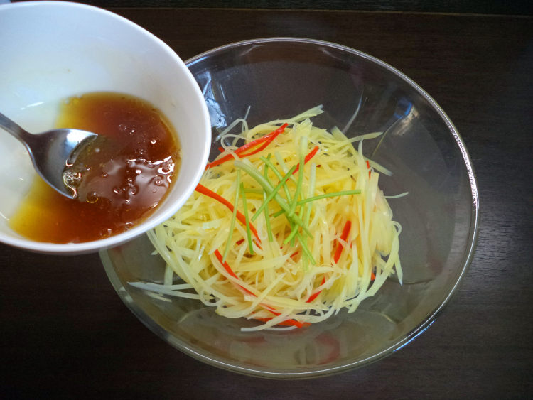 凉拌土豆丝#多效护理步骤8