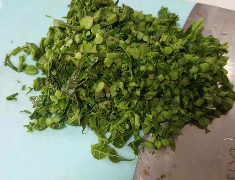 豌豆香椿豆步骤5