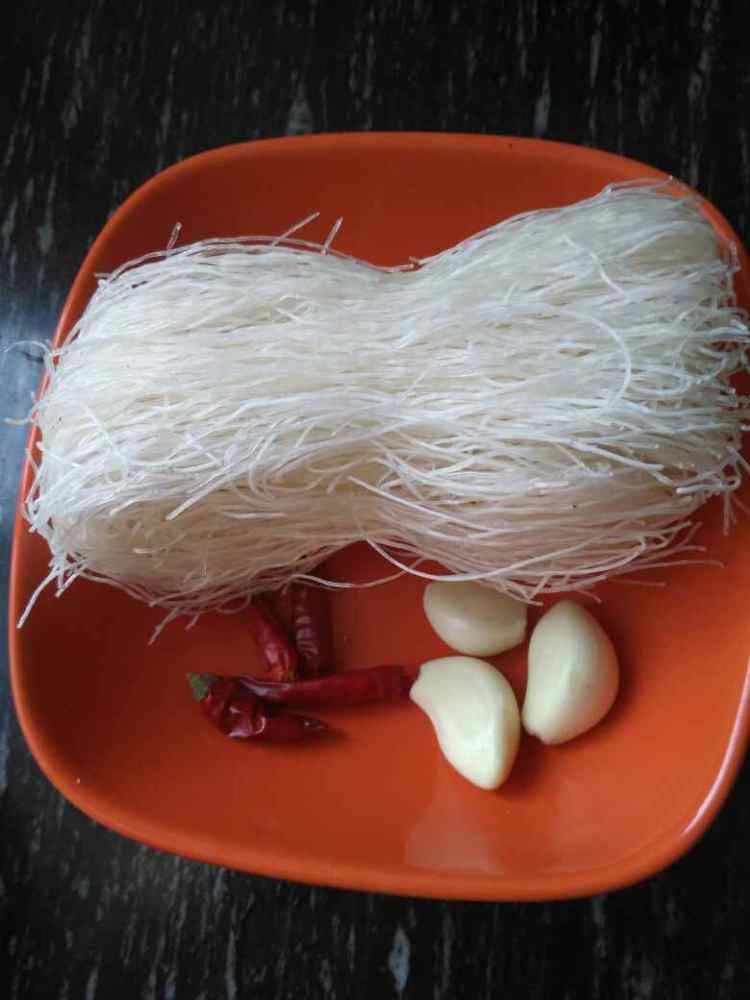 美味炝拌包菜#多效护步骤1