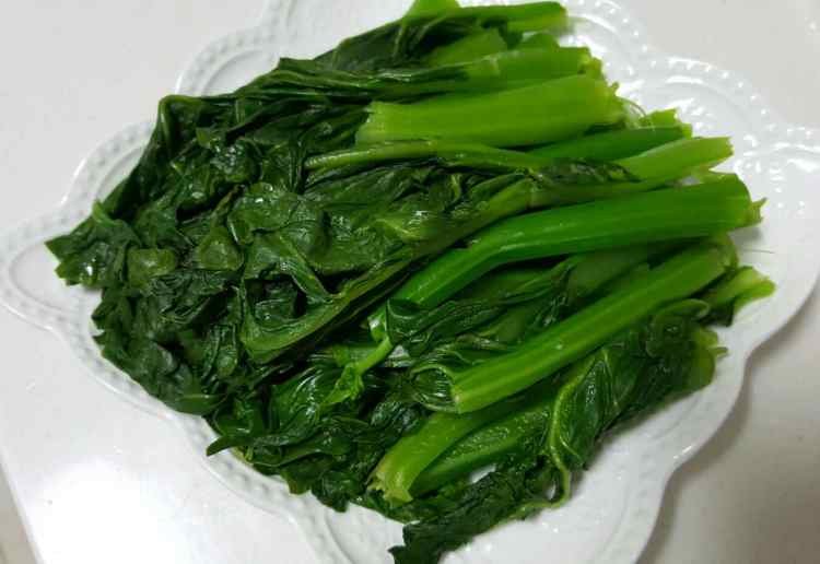 白灼蚝油芥兰步骤2
