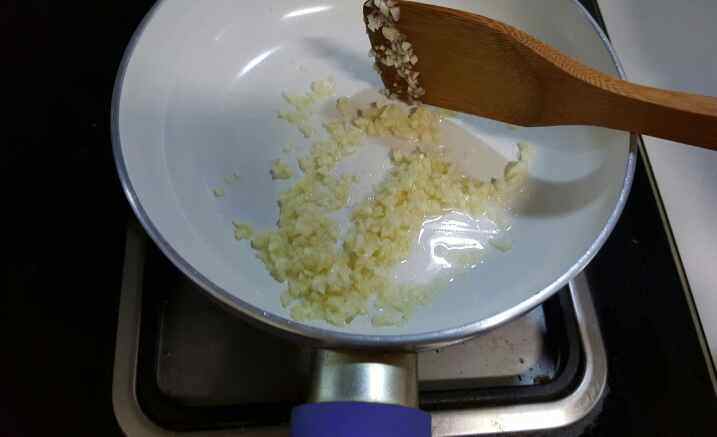 白灼蚝油芥兰步骤6