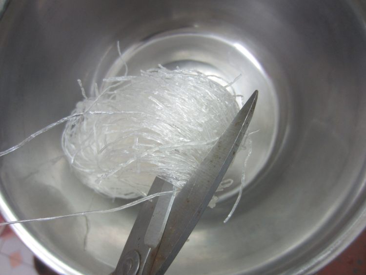 蒜香凉拌粉丝步骤2