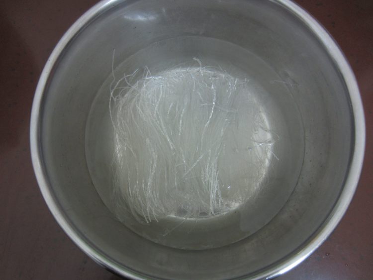 蒜香凉拌粉丝步骤3
