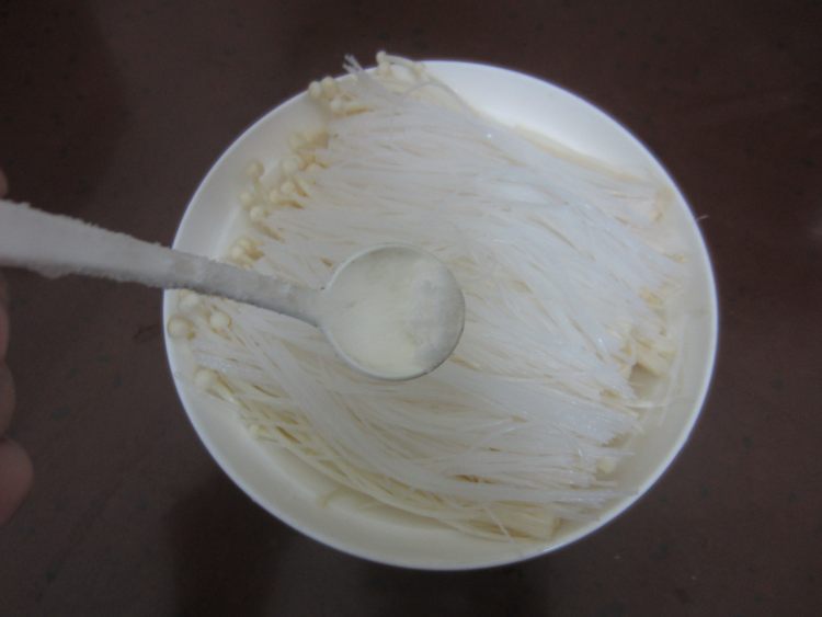 蒜香凉拌粉丝步骤5