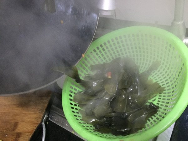 凉拌海带结步骤6