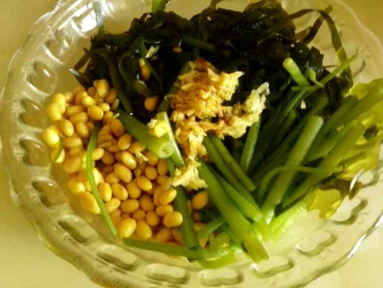 凉拌海带黄豆茼蒿杆步骤6
