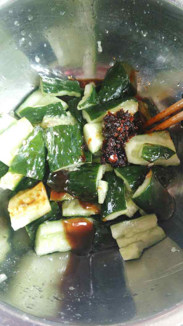 红油拍黄瓜步骤5