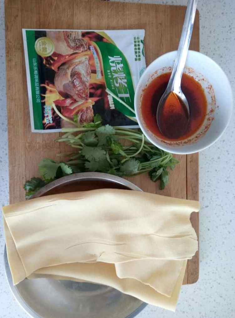 孜然干豆腐丝步骤1
