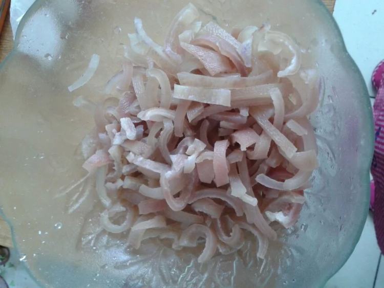 凉盘皮冻步骤3