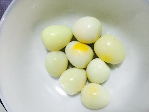 凉拌菠菜根粉皮步骤2