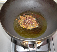 鞍山版酥豆黄瓜拉皮步骤1