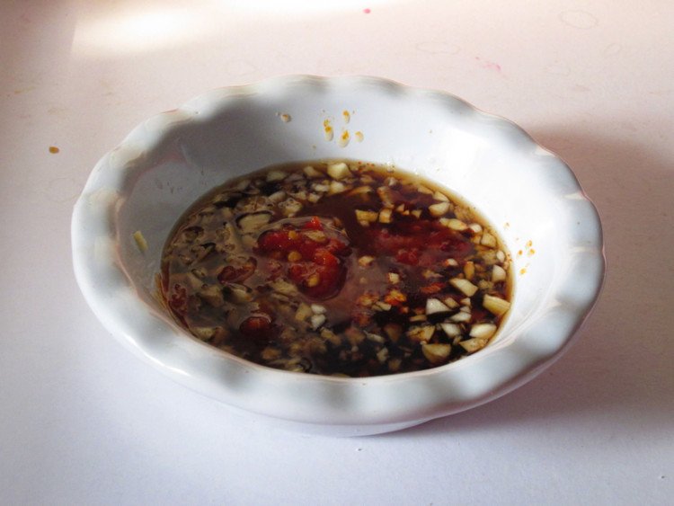 香椿苗拌豆腐丝步骤4