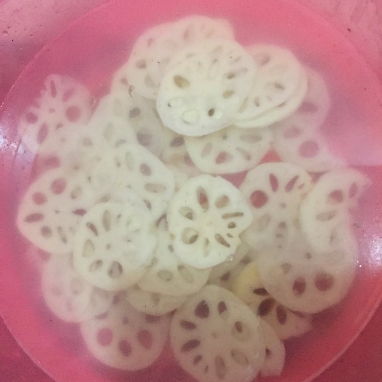 凉拌花生莲藕片步骤2