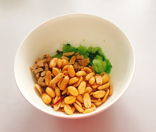 花生豆干拌油菜步骤7