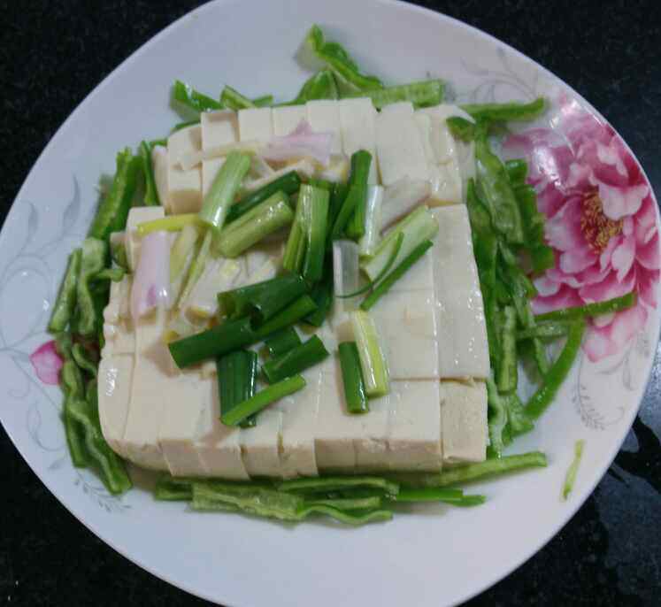 小葱拌豆腐步骤2