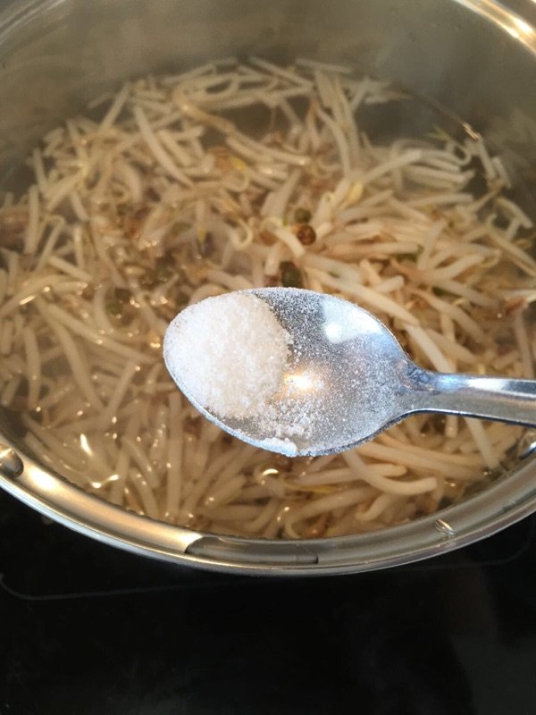 韩式凉拌豆芽步骤4