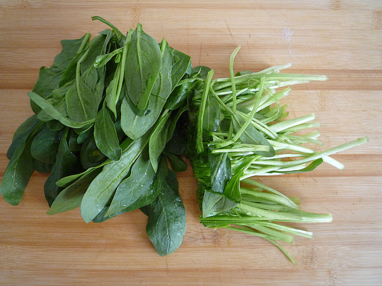 菠菜拌粉丝步骤2