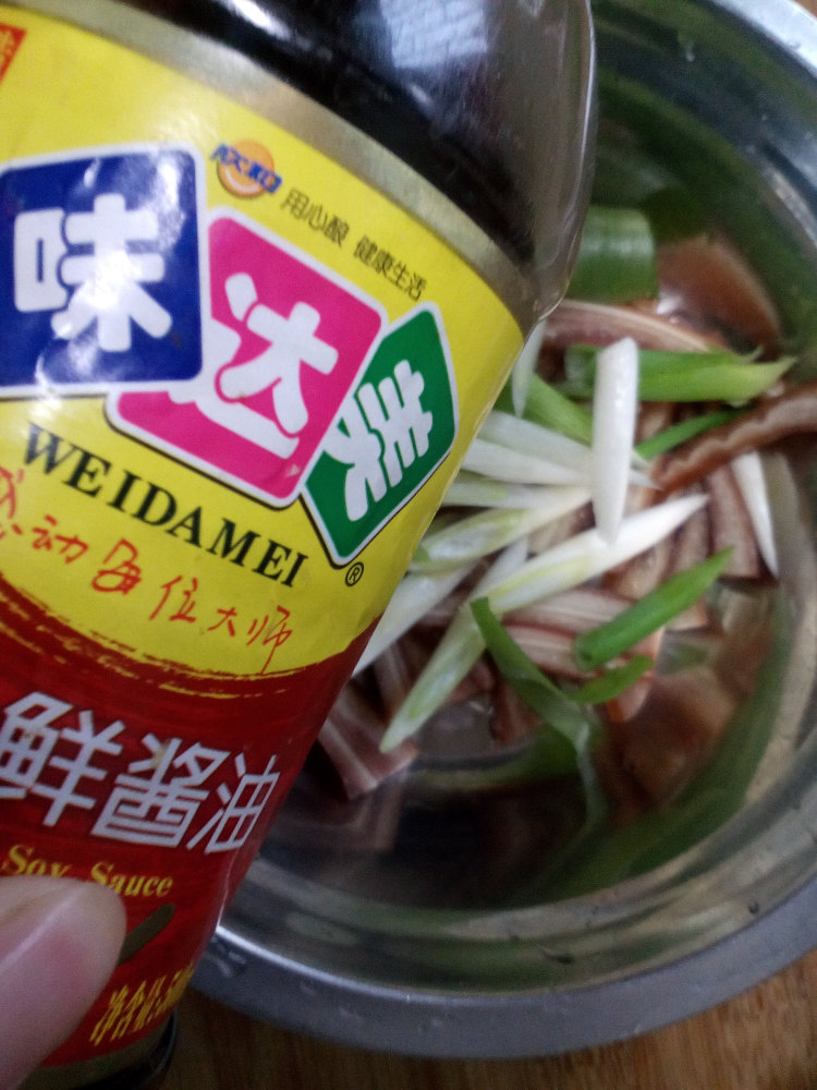 小葱拌猪耳步骤3