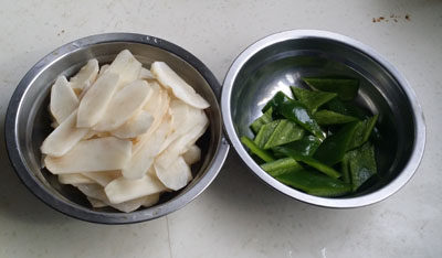 红油洋姜片步骤2