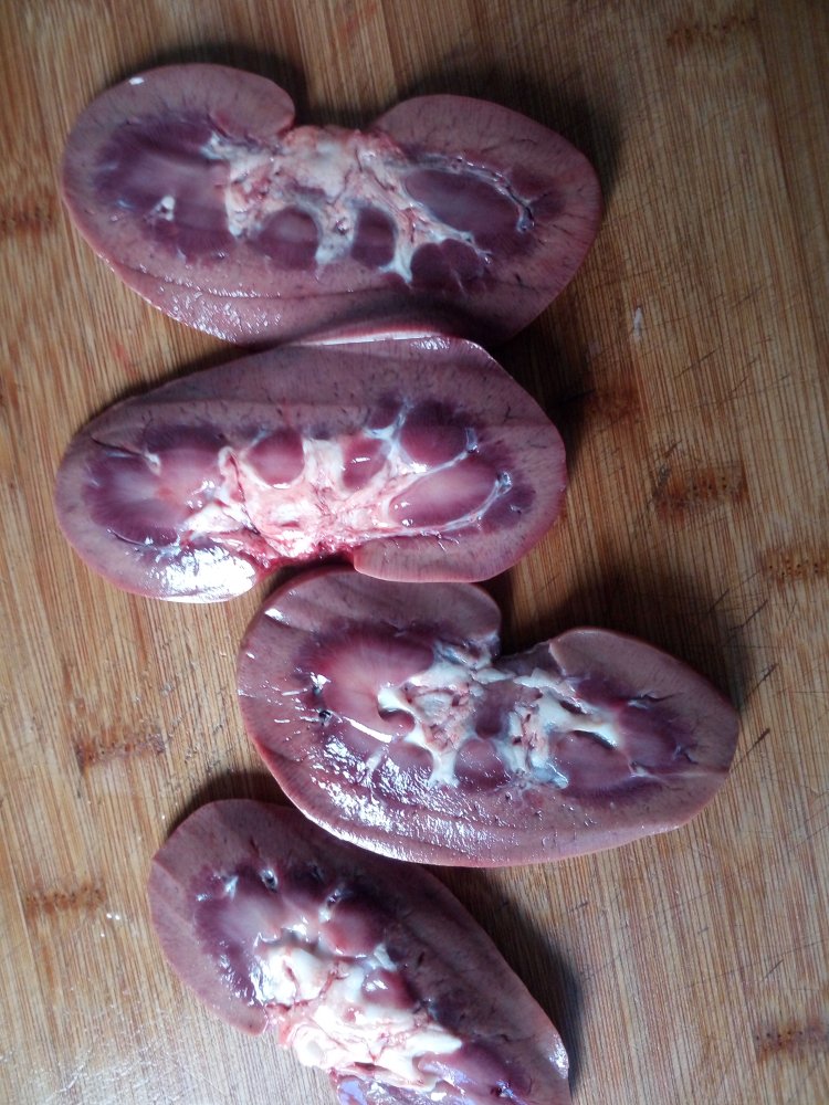 凉拌腰花步骤2