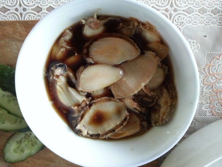 鲍鱼捞拌步骤2