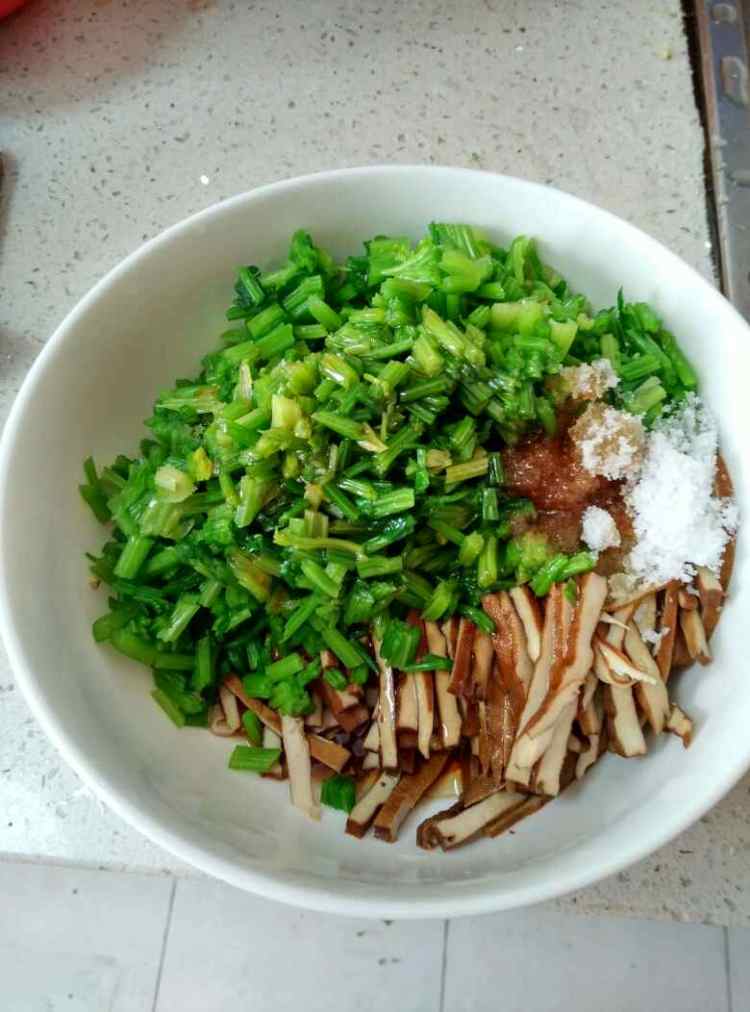 药芹拌香干步骤5