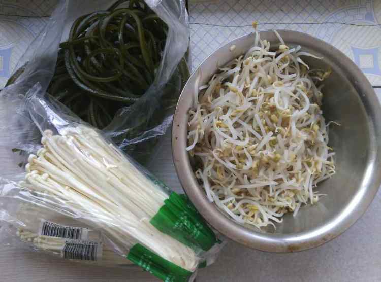 凉拌大杂菜步骤1