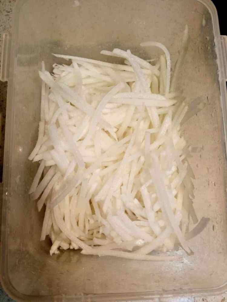 辣拌萝卜丝步骤2