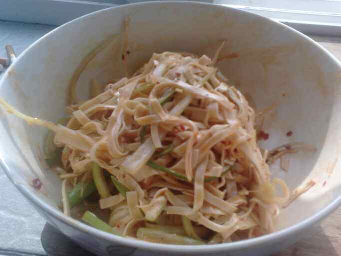 呛拌干豆腐步骤8