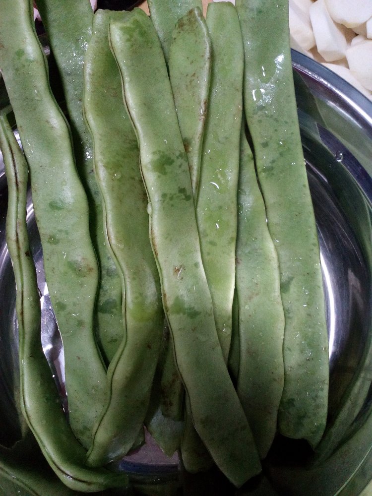 蒜泥扁芸豆步骤1