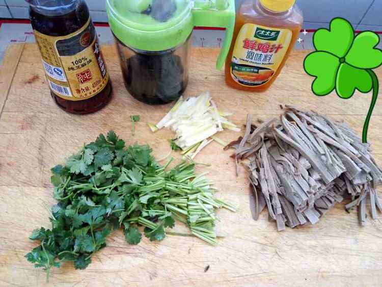 凉拌三河豆腐丝步骤1
