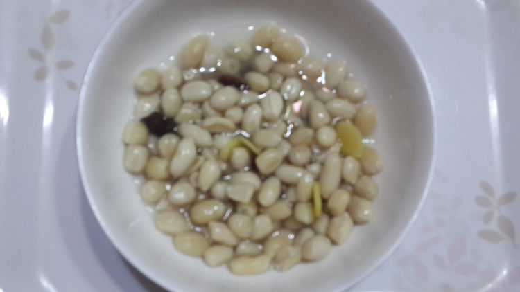 西芹胡萝卜花生米步骤11