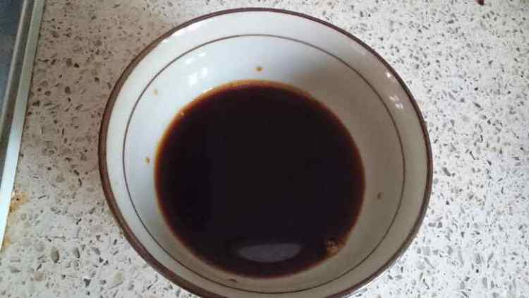 煎鸡蛋拌黄瓜步骤2