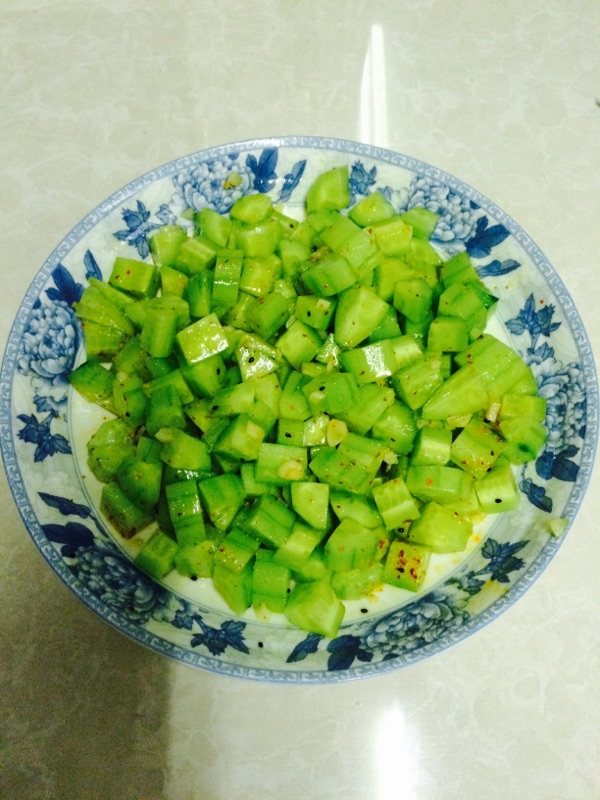 蒜香黄瓜丁儿步骤6
