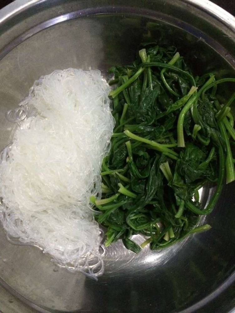 凉拌菠菜粉丝步骤5