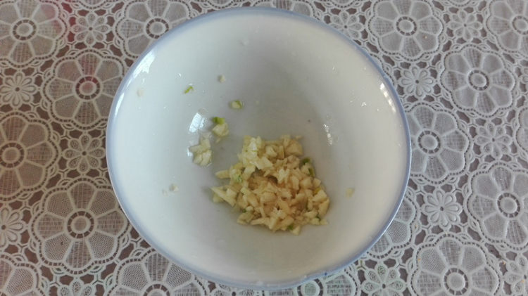 凉拌海蜇丝步骤4