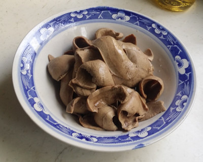 酸辣腰片步骤3
