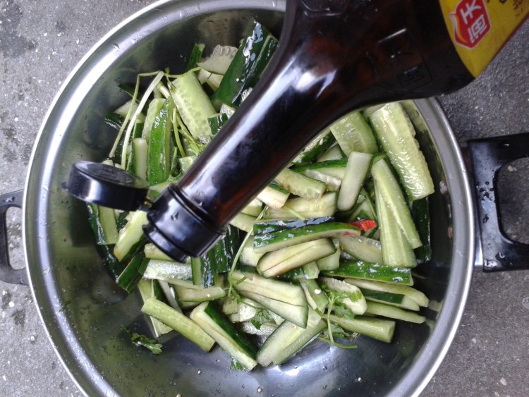 香菜辣拌黄瓜步骤7