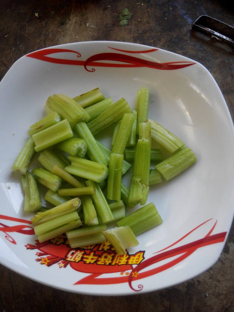 凉拌芹菜菜花藕片步骤3