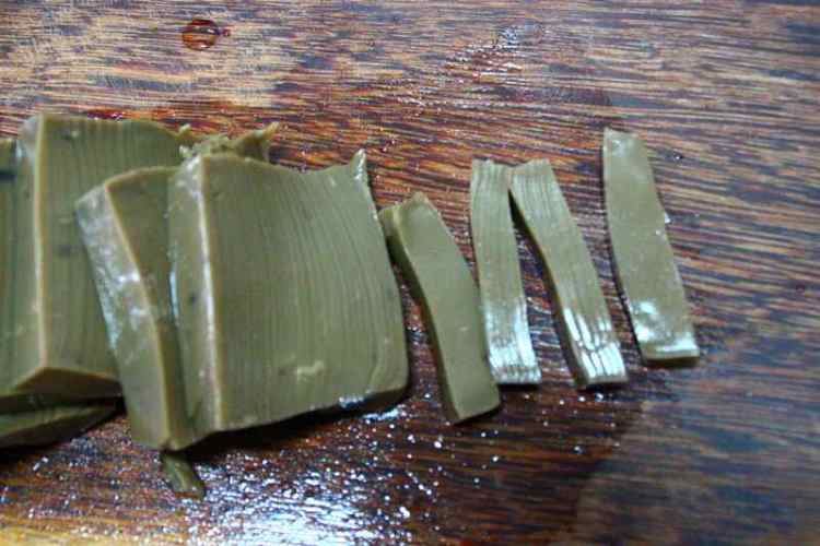 拌橡子凉粉步骤3