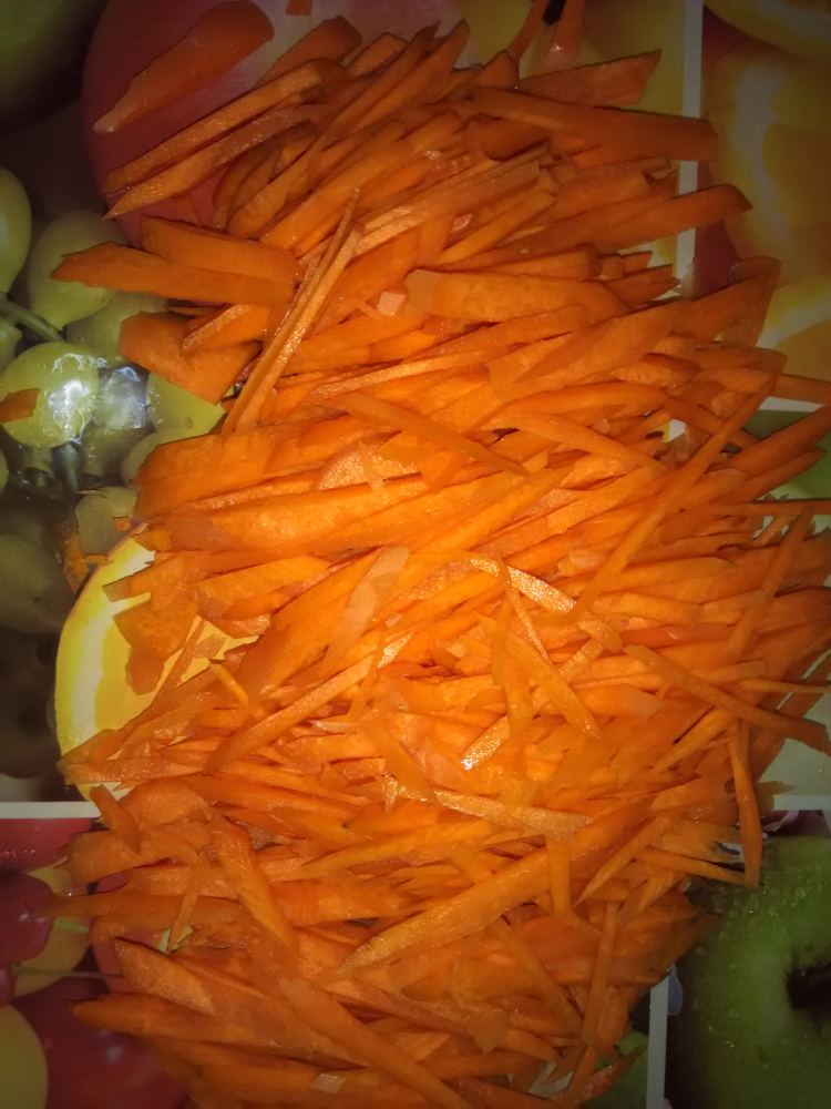 胡萝卜拌豆腐皮步骤1