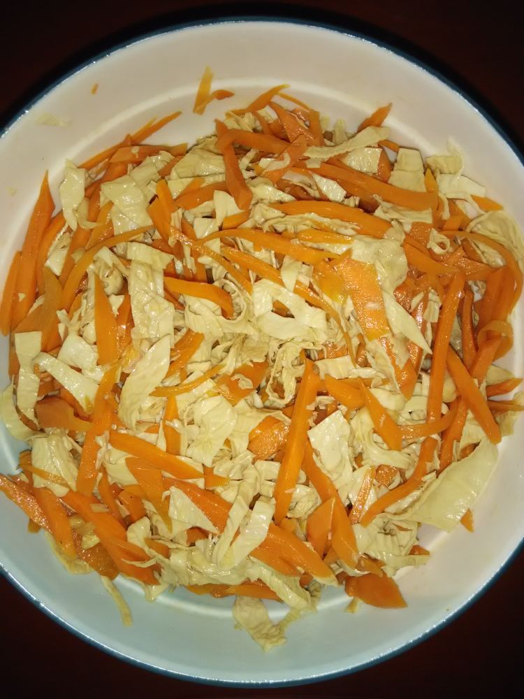 胡萝卜拌豆腐皮步骤10