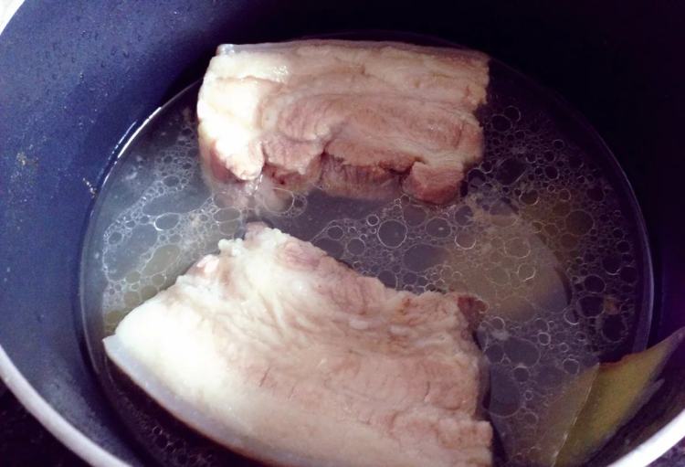 白肉黄瓜卷步骤5