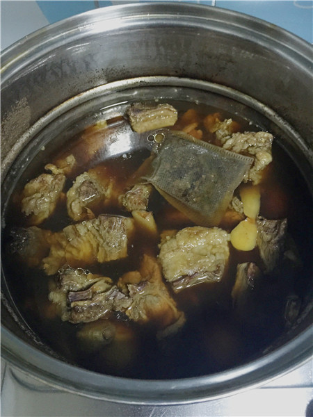 家常卤牛腩步骤9